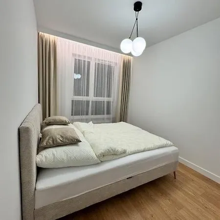 Forest Iv * Varsovia